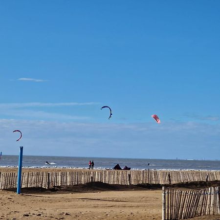 Confort 2 Pieces Pour 4 Pers, Chatelaillon-Plage, Parking - Fr-1-706-4 外观 照片